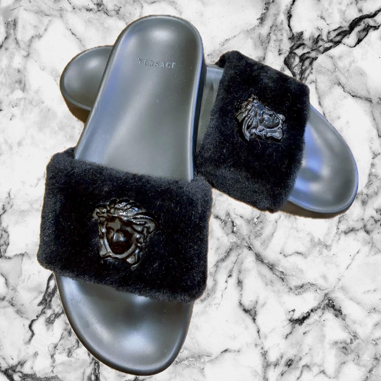 Versace fluffy online slides