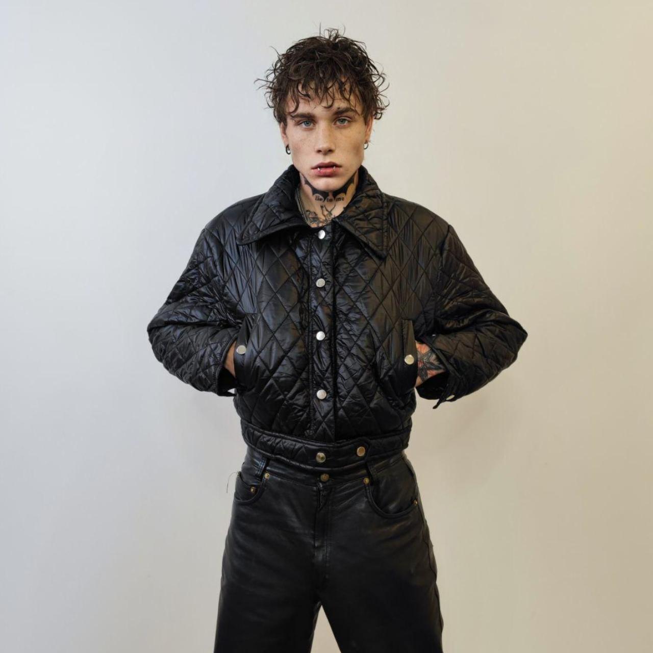 ダウンジャケット・コート GIOVANNI BEDIN Cropped bomber jacket Cropped bomber jacket quilted short puffer grunge | Depop