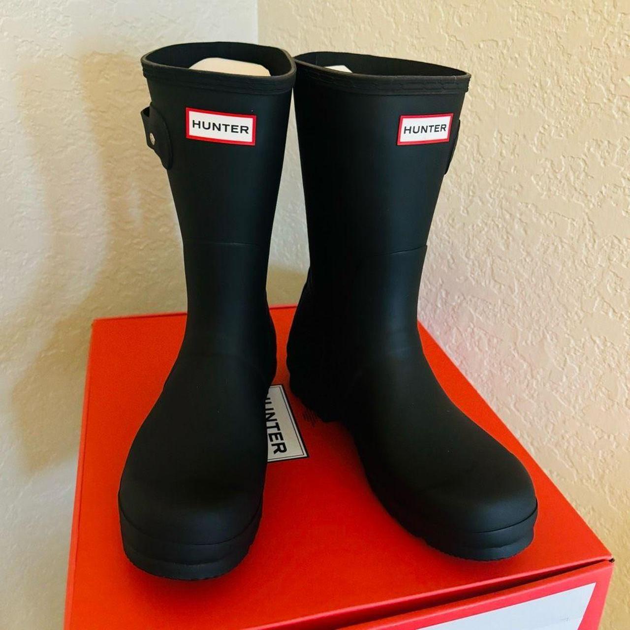 MEN S HUNTER BOOTS SIZE DOWN ONE SIZE FROM MEN S. Depop