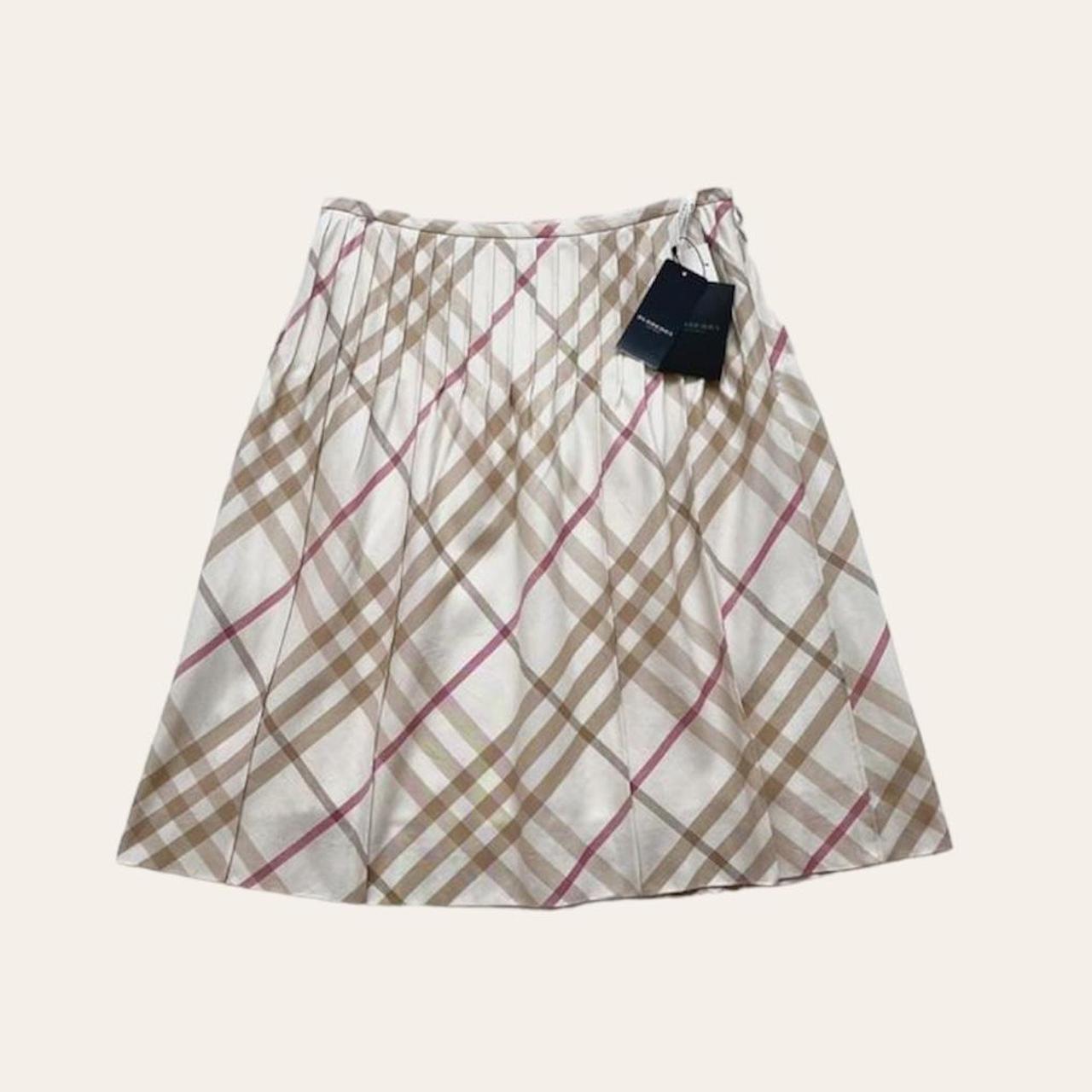 Burberry top skirt depop