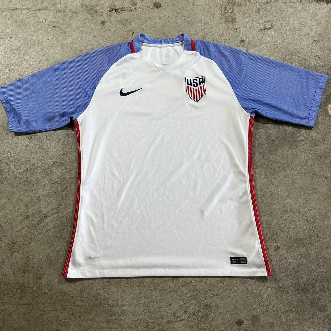 Men’s Nike Team USA Soccer Jersey Great condition - Depop