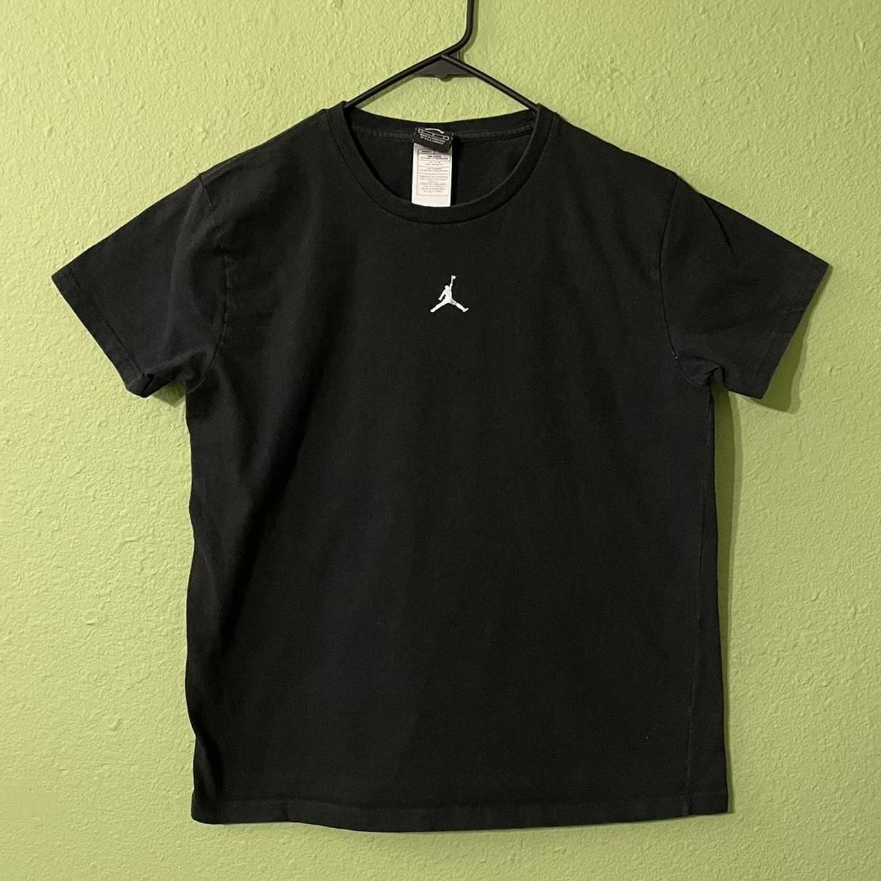 Jordan t hotsell shirt small logo