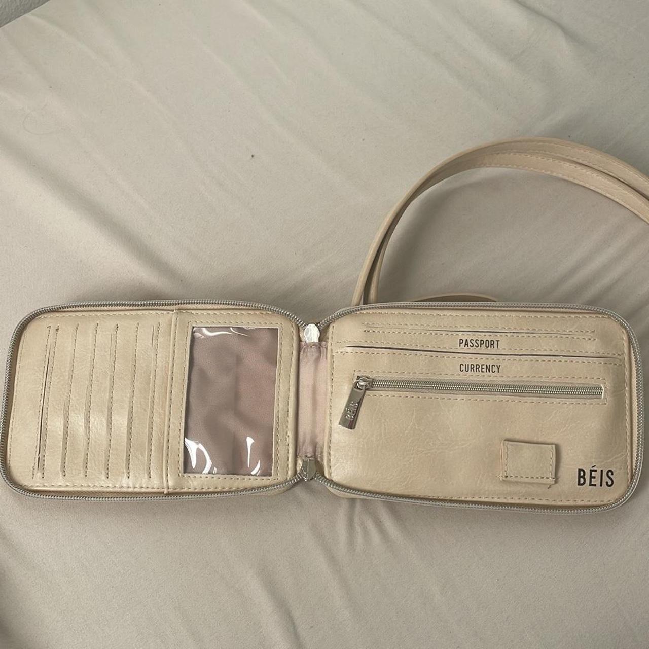 BÉIS PASSPORT CROSSBODY WALLET in the best condition... Depop