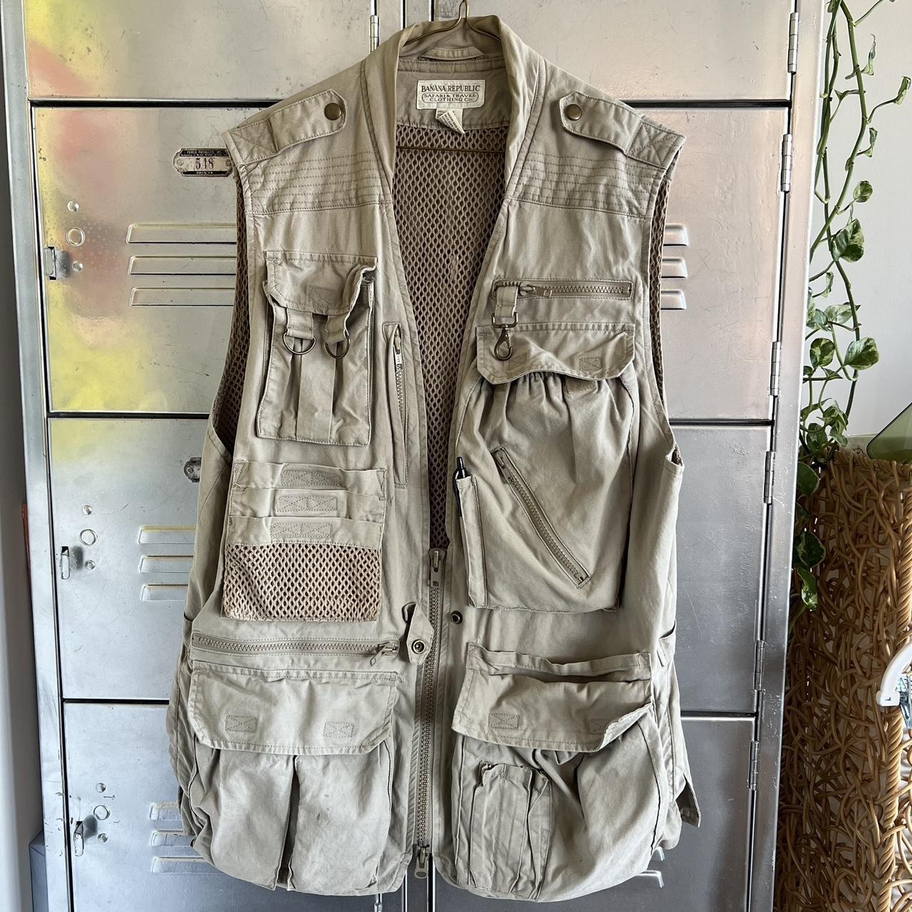 Banana Republic Safari travel tactical vest , men's M...