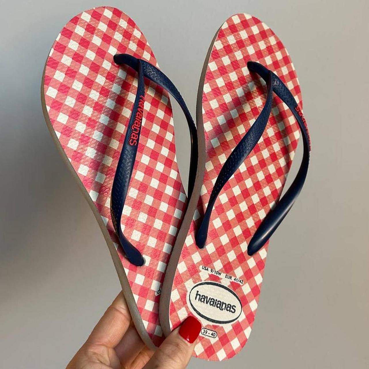 Havaianas Women's Red and White Flipflops (2)
