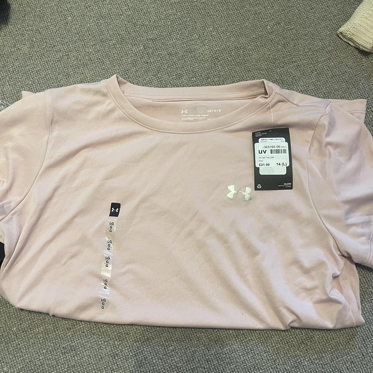 Baby pink under armour top size large never worn... - Depop