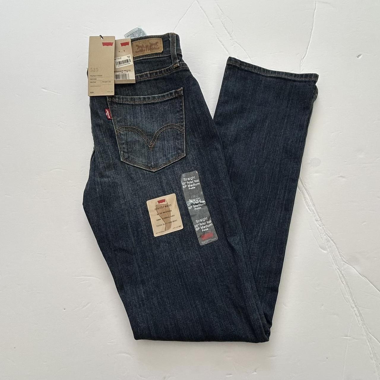 Levi's 525 Women's Jeans Straight Perfect Waist 6P... - Depop