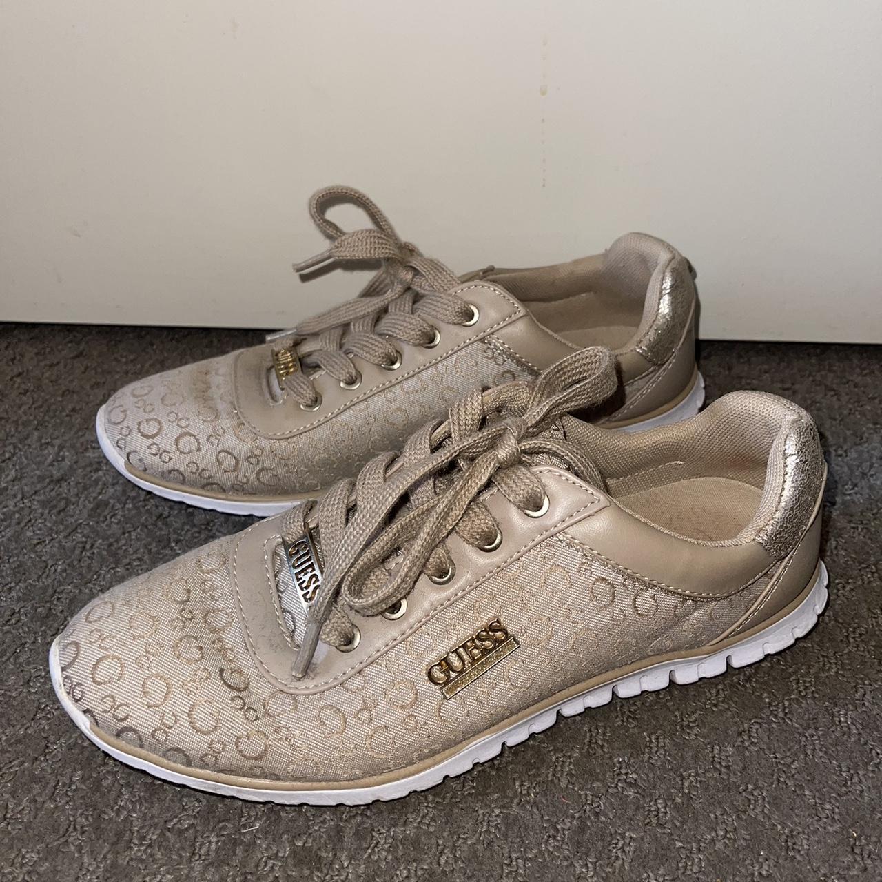 guess gold and white shoes