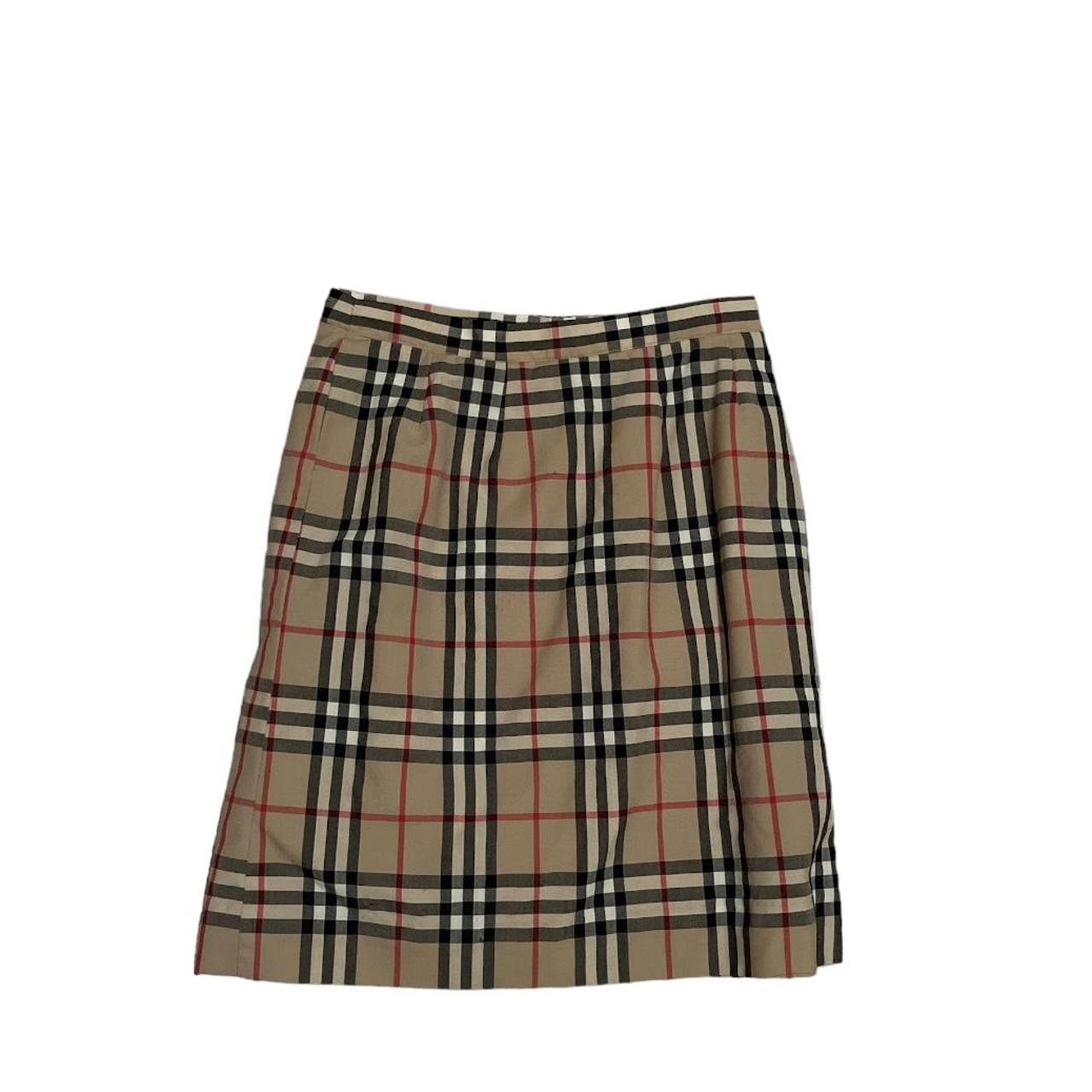 Burberry 2024 skirt depop