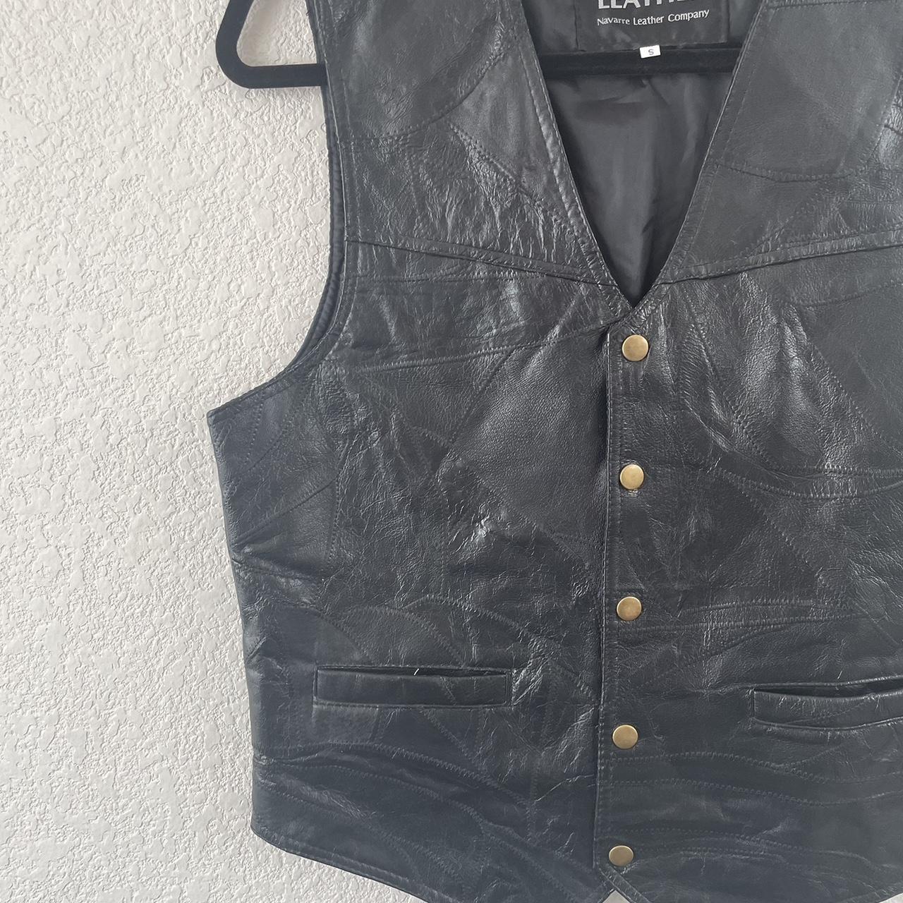 Wilson’s Leather Men's Black and Gold Gilet (2)