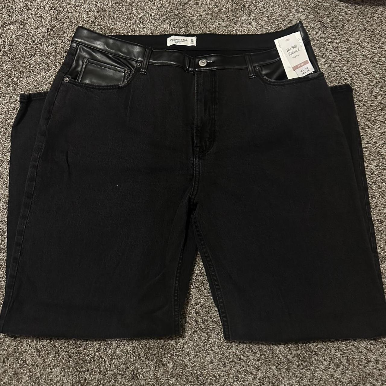 item listed by mdnghtfinds_