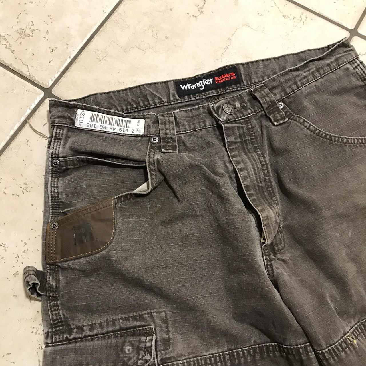 Wrangler Riggs Carpenter/Cargo Hammer Loop Olive... Depop