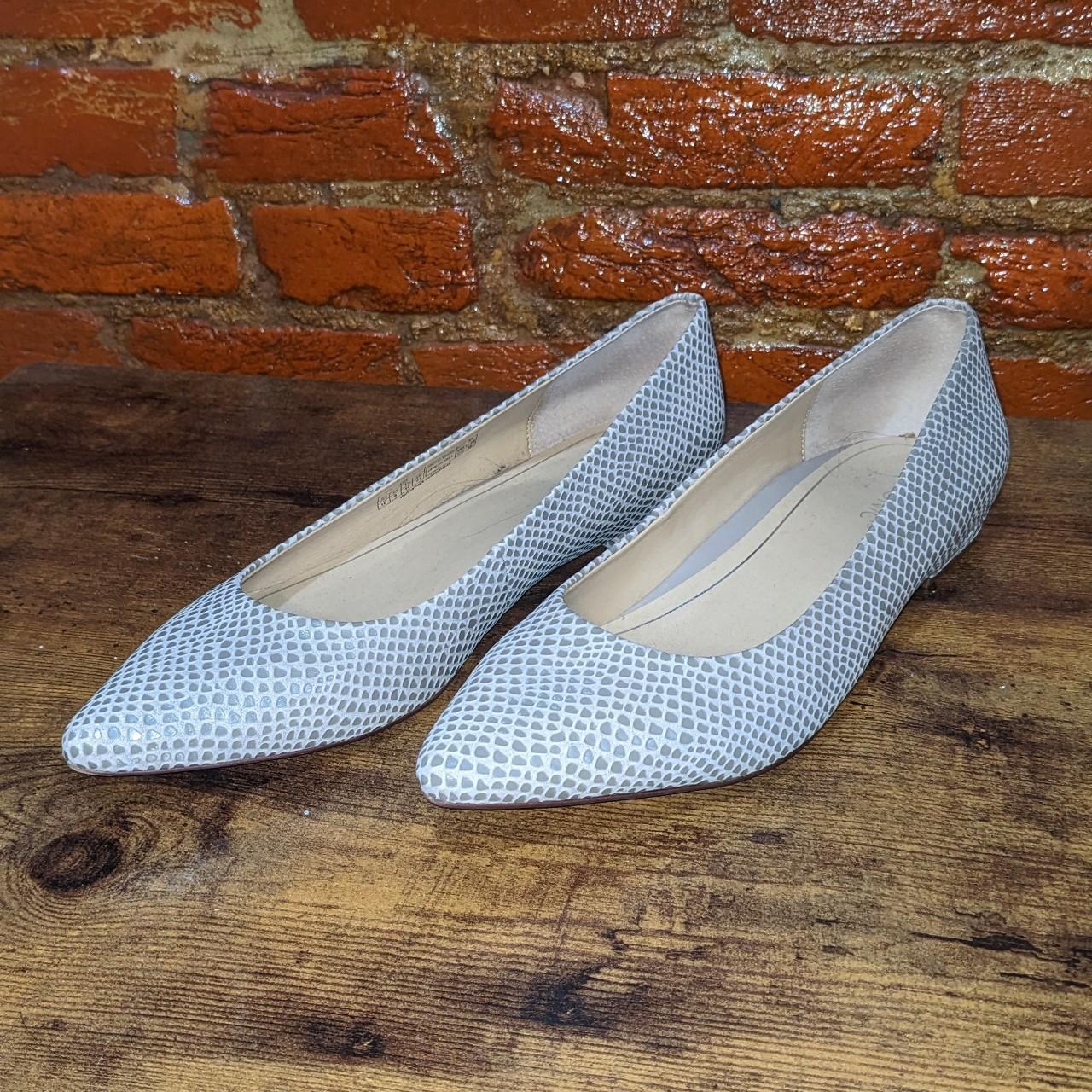 Vionic sales silver flats