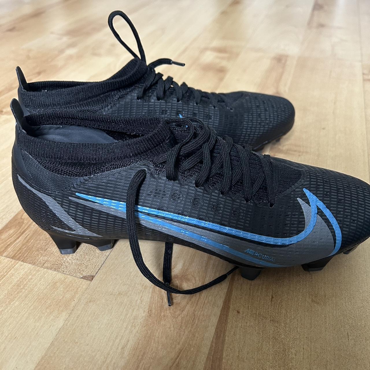 mens nike black football boots