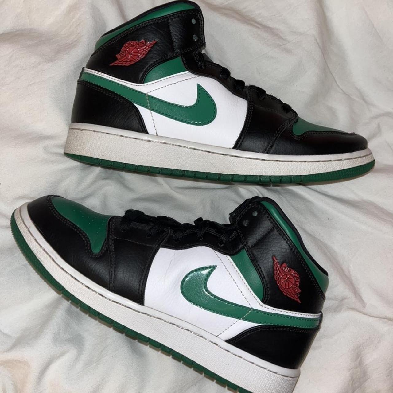 jordan 1 pine on feet