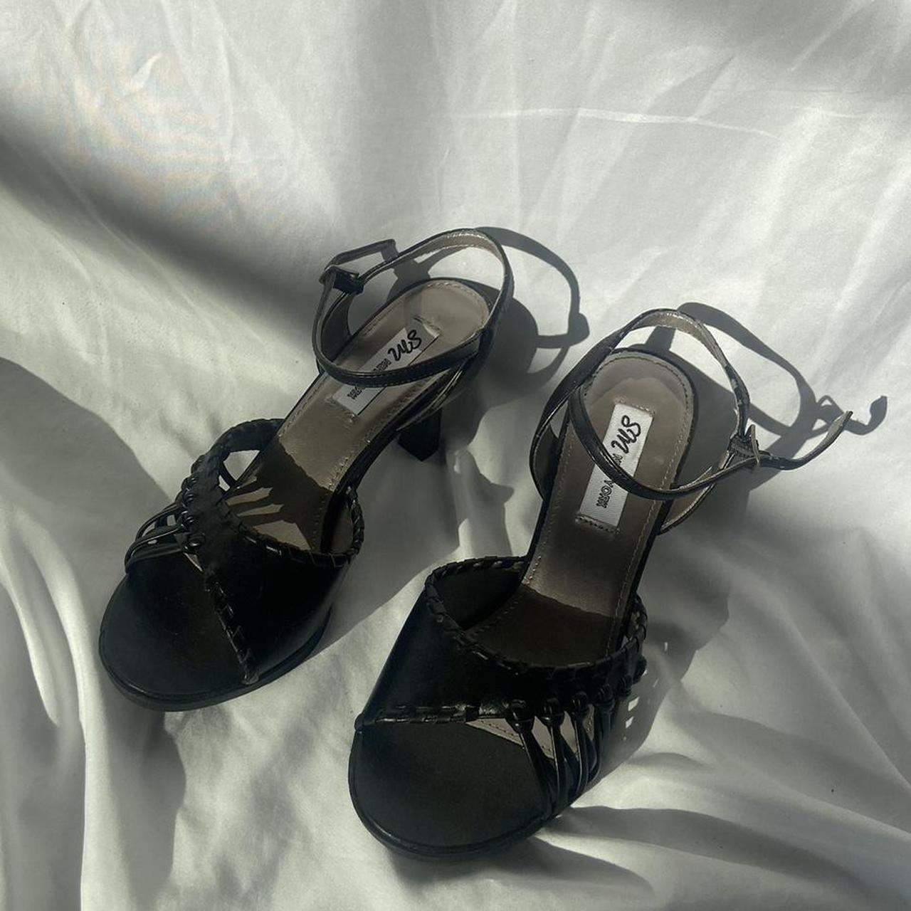 Cutest vintage black cha cha heels Size 7 very