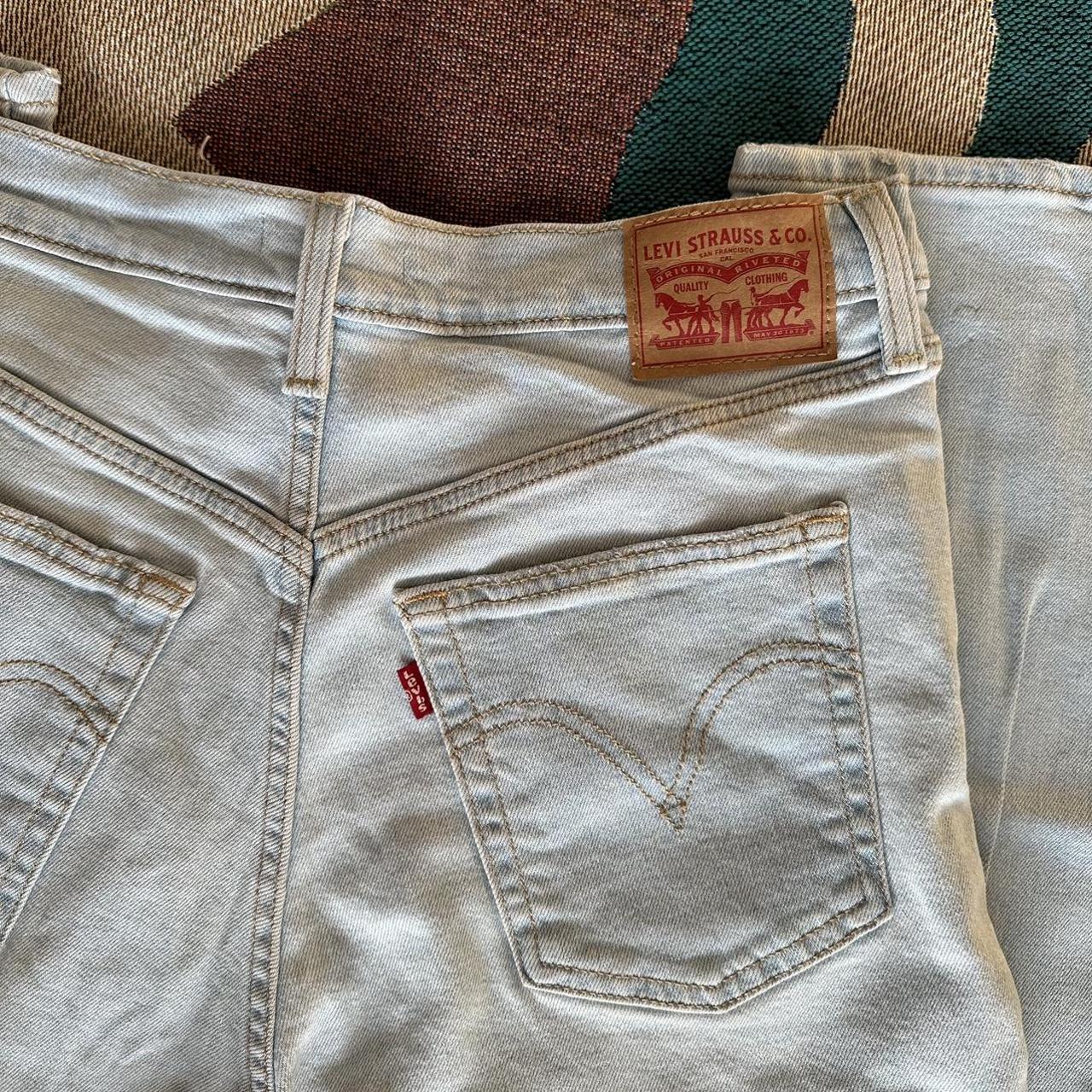 Levi's Women's Jeans | Depop