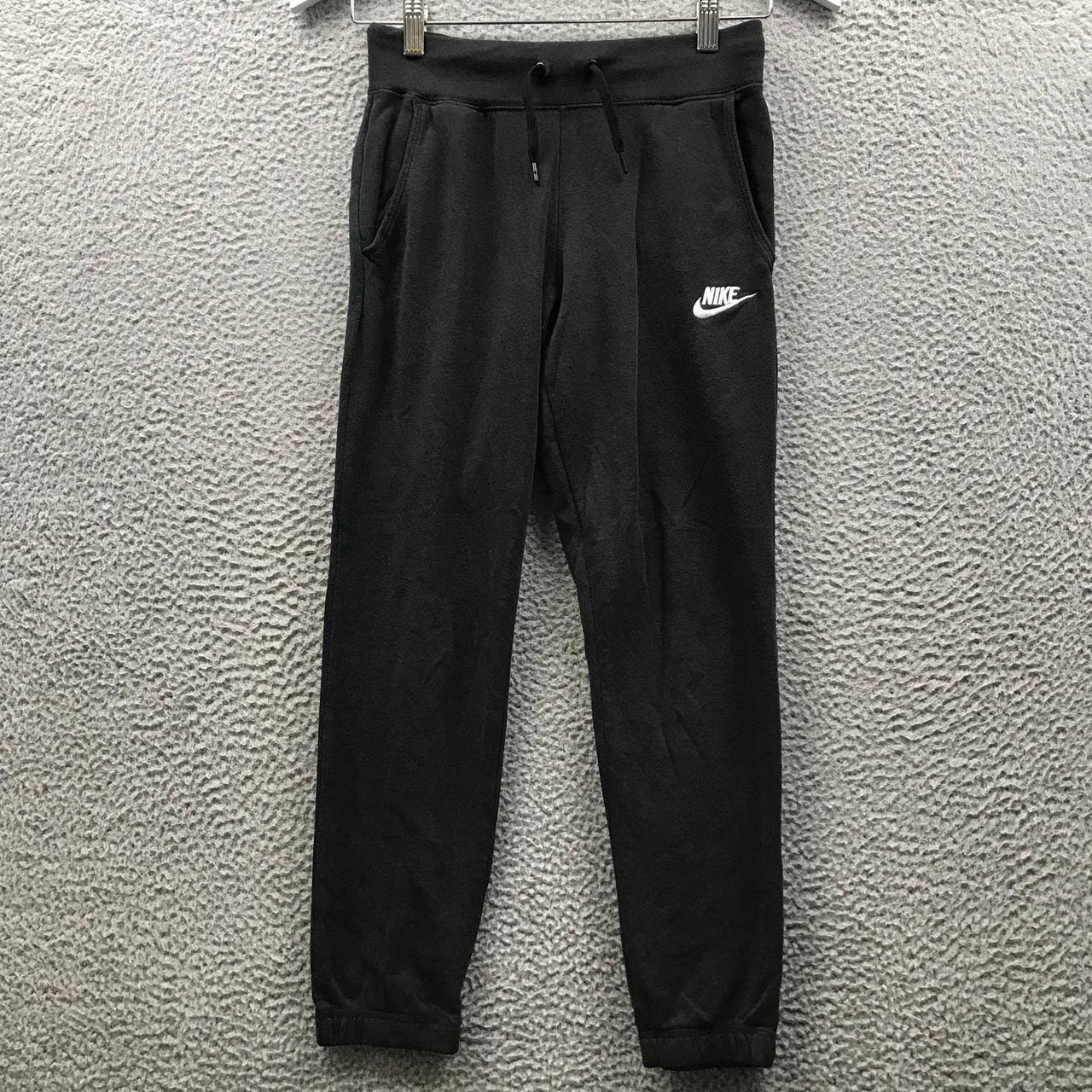 medium nike sweatpants
