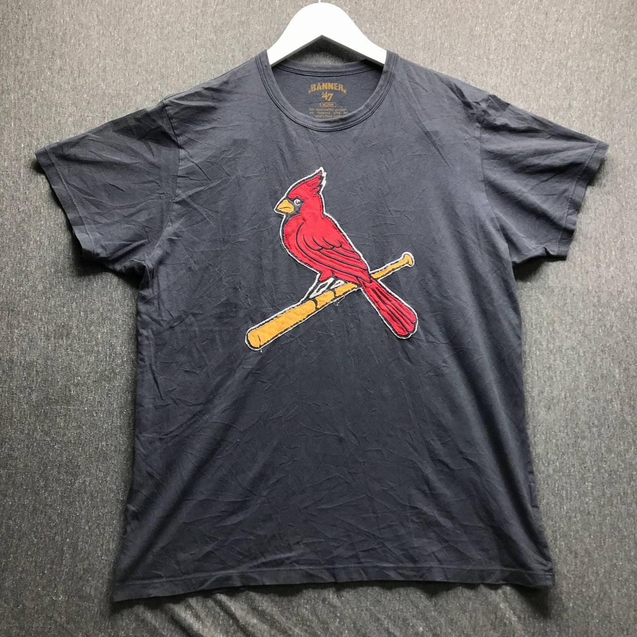 St. Louis Cardinals T-Shirt Men's Size XL Short - Depop