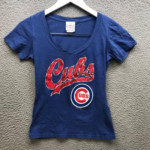 Women's medium Chicago Cubs shirt Authentic - Depop