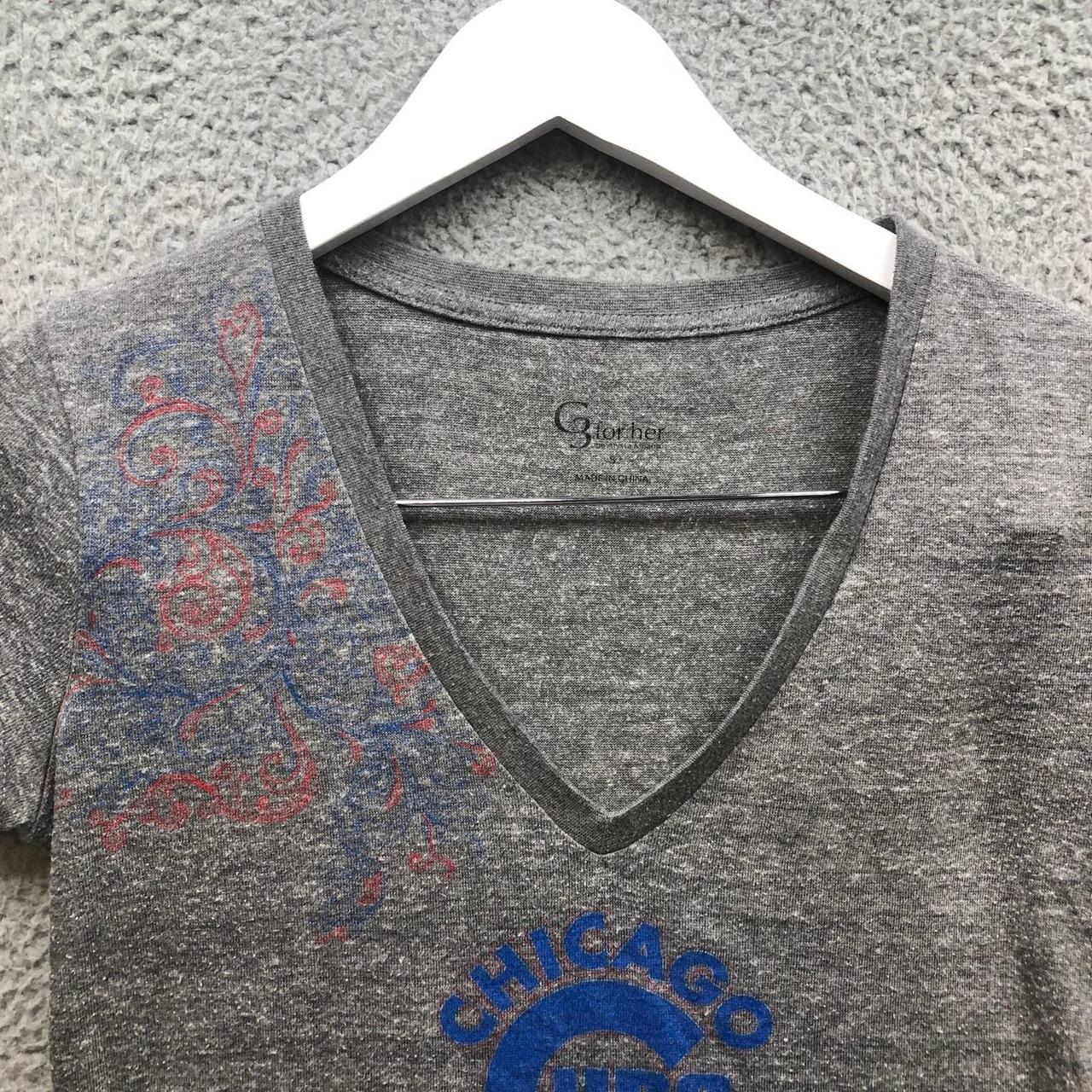 Chicago cubs cropped tshirt Size: S, true to size - Depop