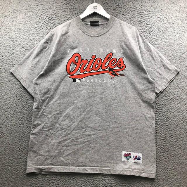 Majestic Trumbo Orioles T-Shirt Size: Medium  - Depop