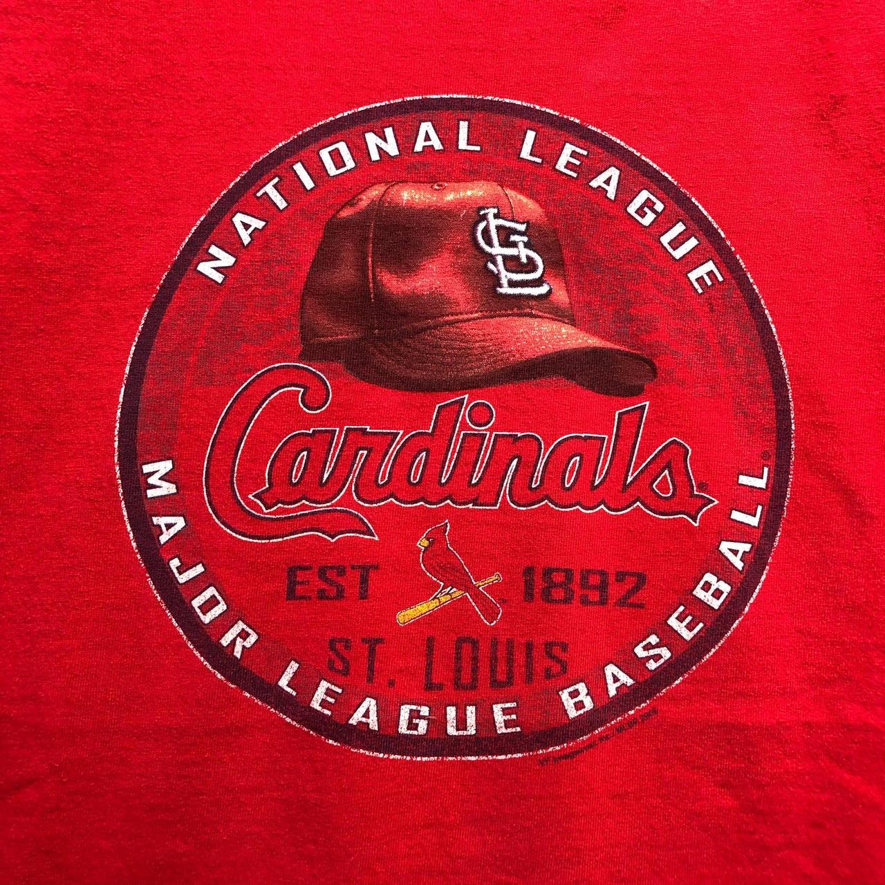 St. Louis Cardinals T-Shirt Men's Size Large L Short - Depop