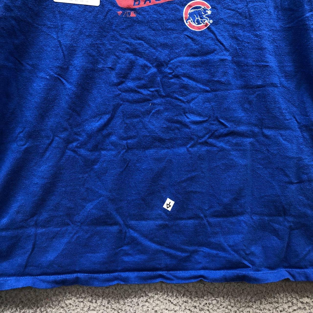 Chicago Cubs T-Shirt Women's Size Large L Short - Depop