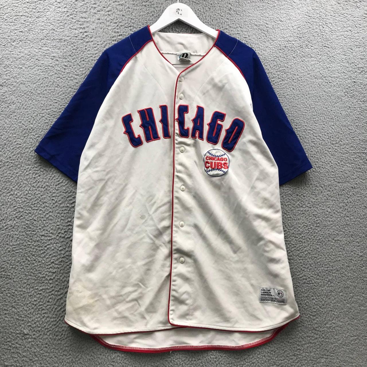 Chicago Cubs Jersey T-Shirt Size XL - Depop