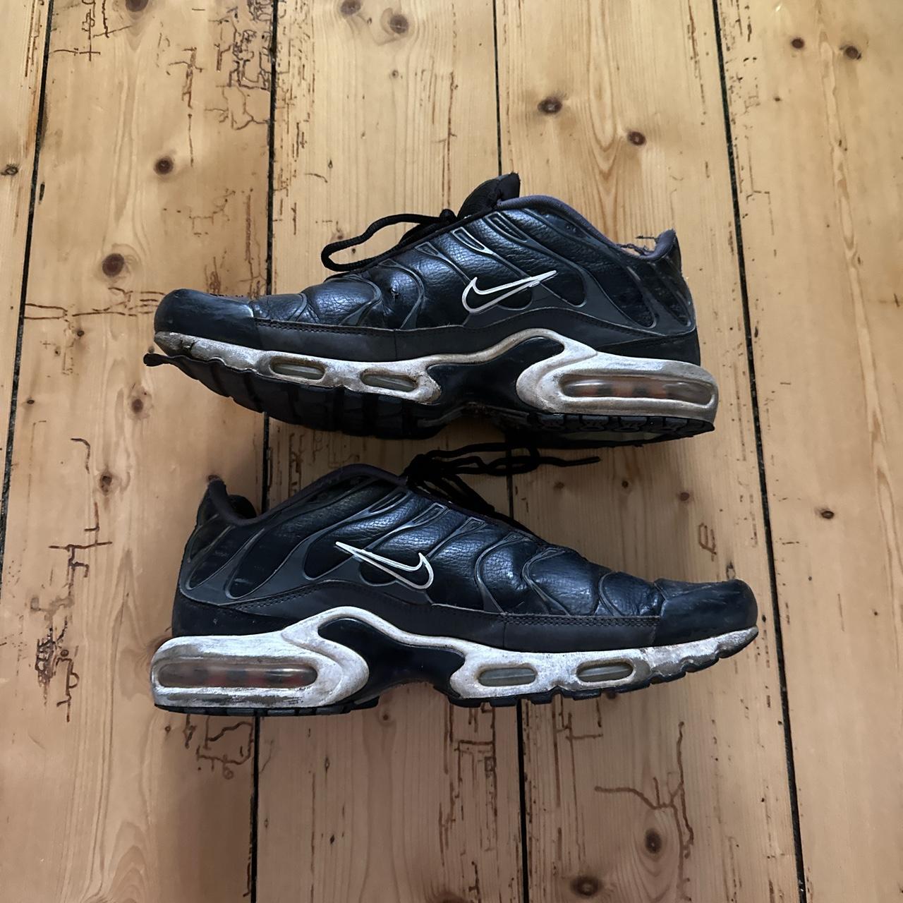 mens black tn trainers