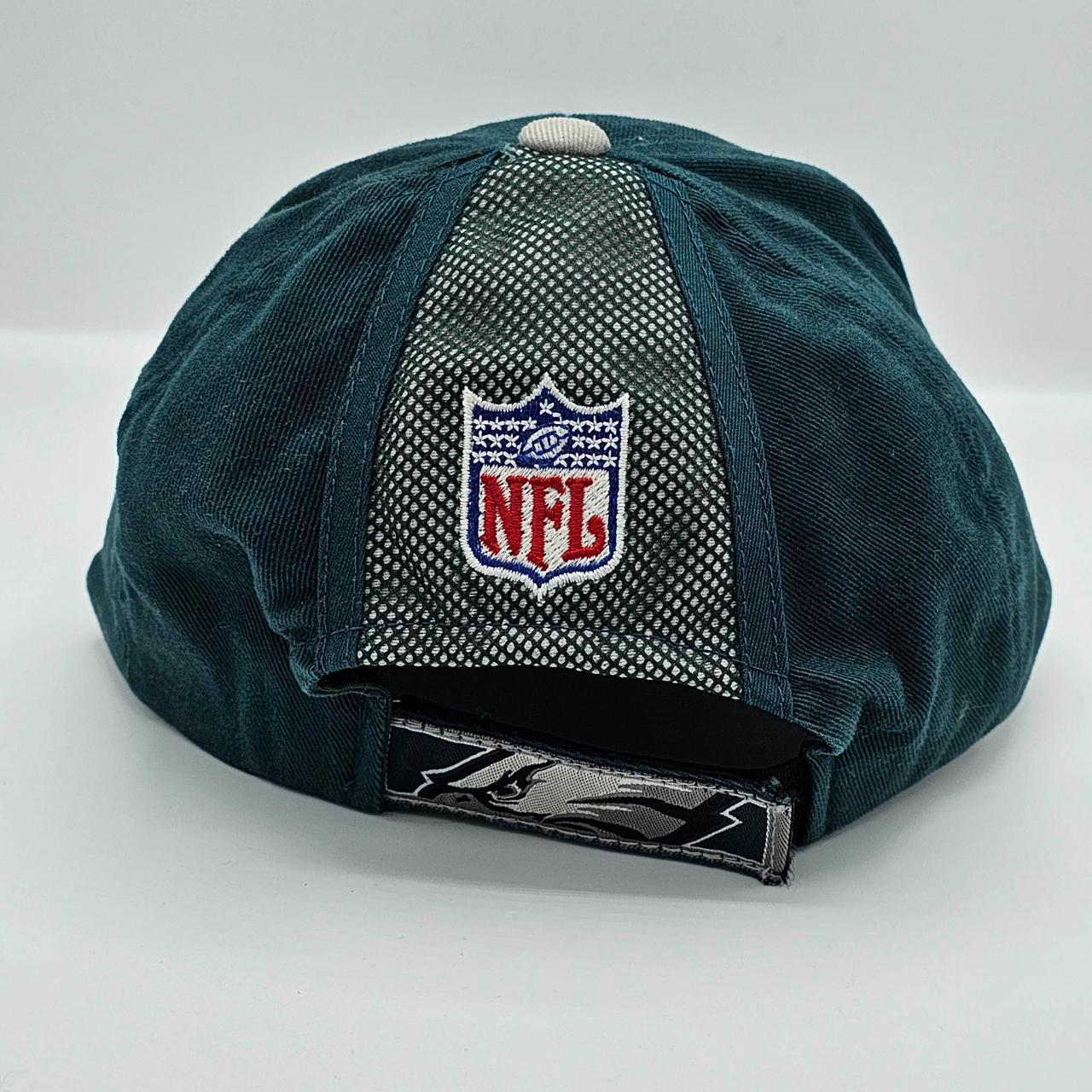 Philadelphia Eagles 90's Sports Specialties SnapBack - Depop