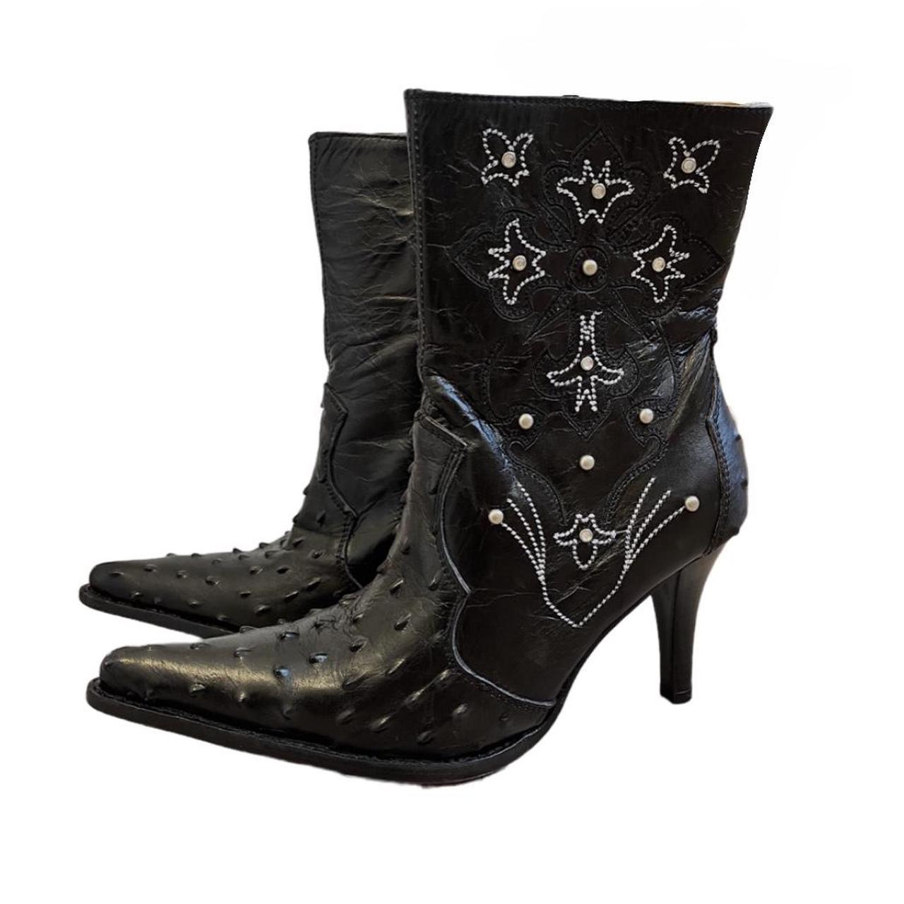 stiletto cowgirl boots