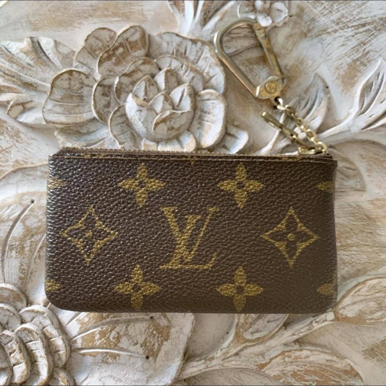 Louis Vuitton Key Pouch in Damier Ebene Gold - Depop