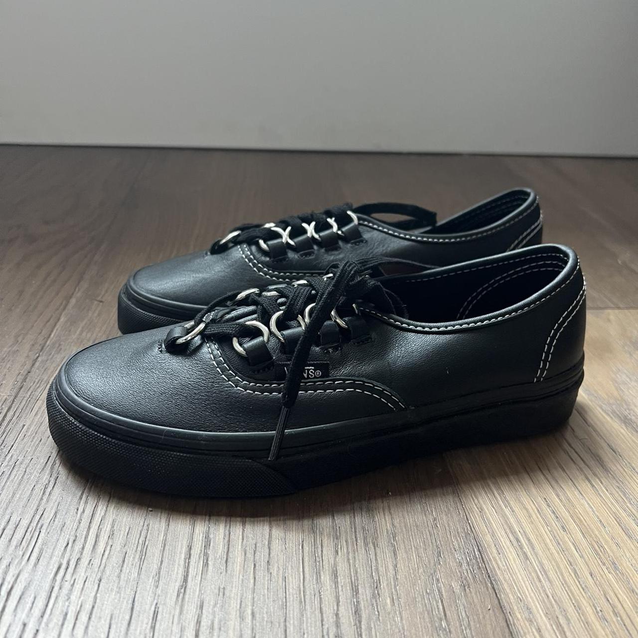 Black leather hotsell vans size 5