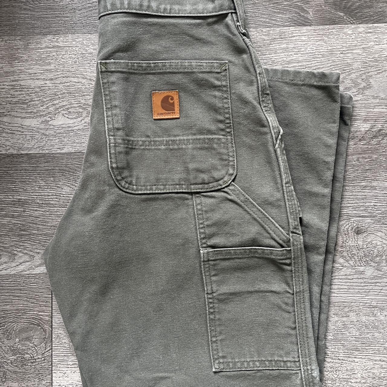 Carhartt Men's Green Trousers | Depop