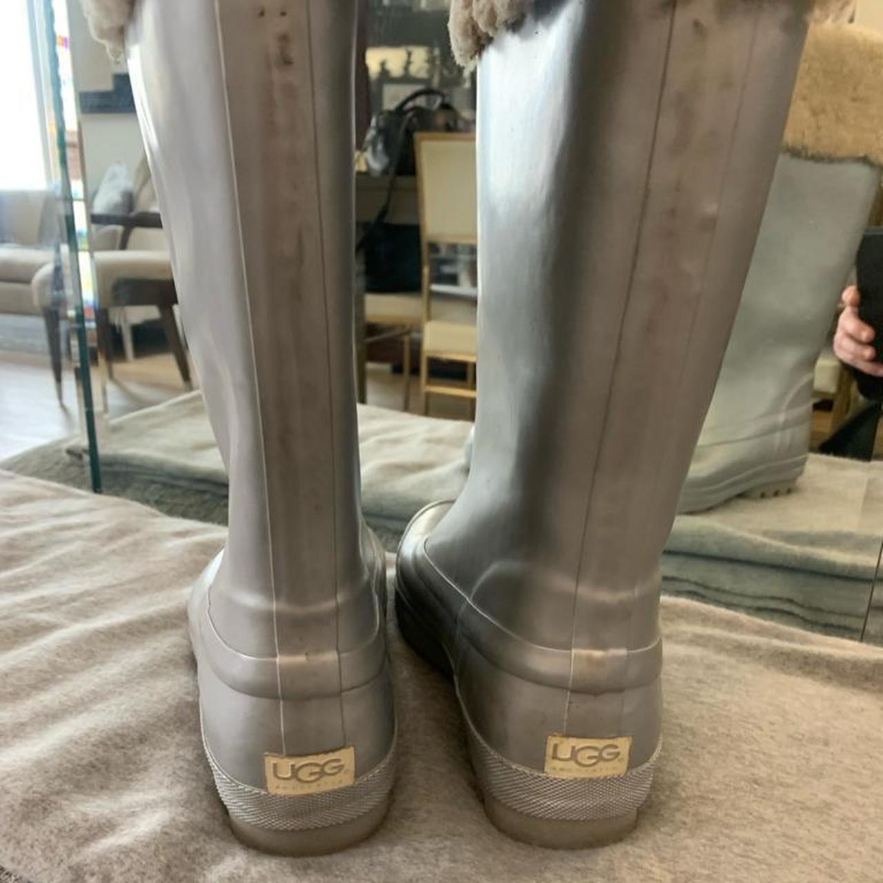Uggs Rain Boots size 9! super been worn Depop
