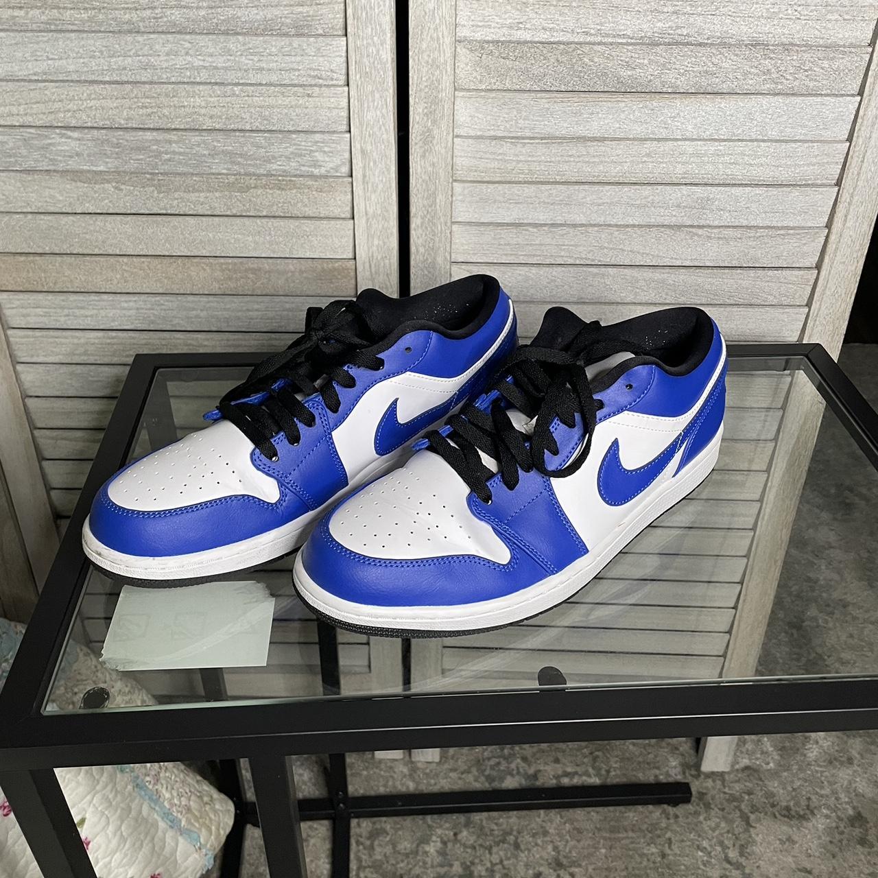 game blue jordan 1