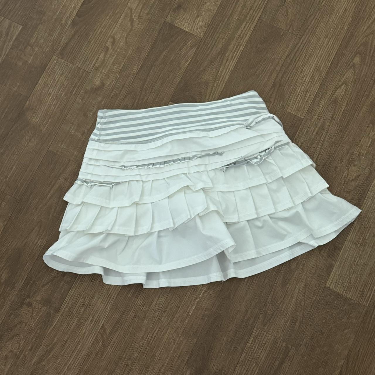 LuLu Lemon Skort Tag 🏷️ Lulu Lemon Size 2 it’s... - Depop