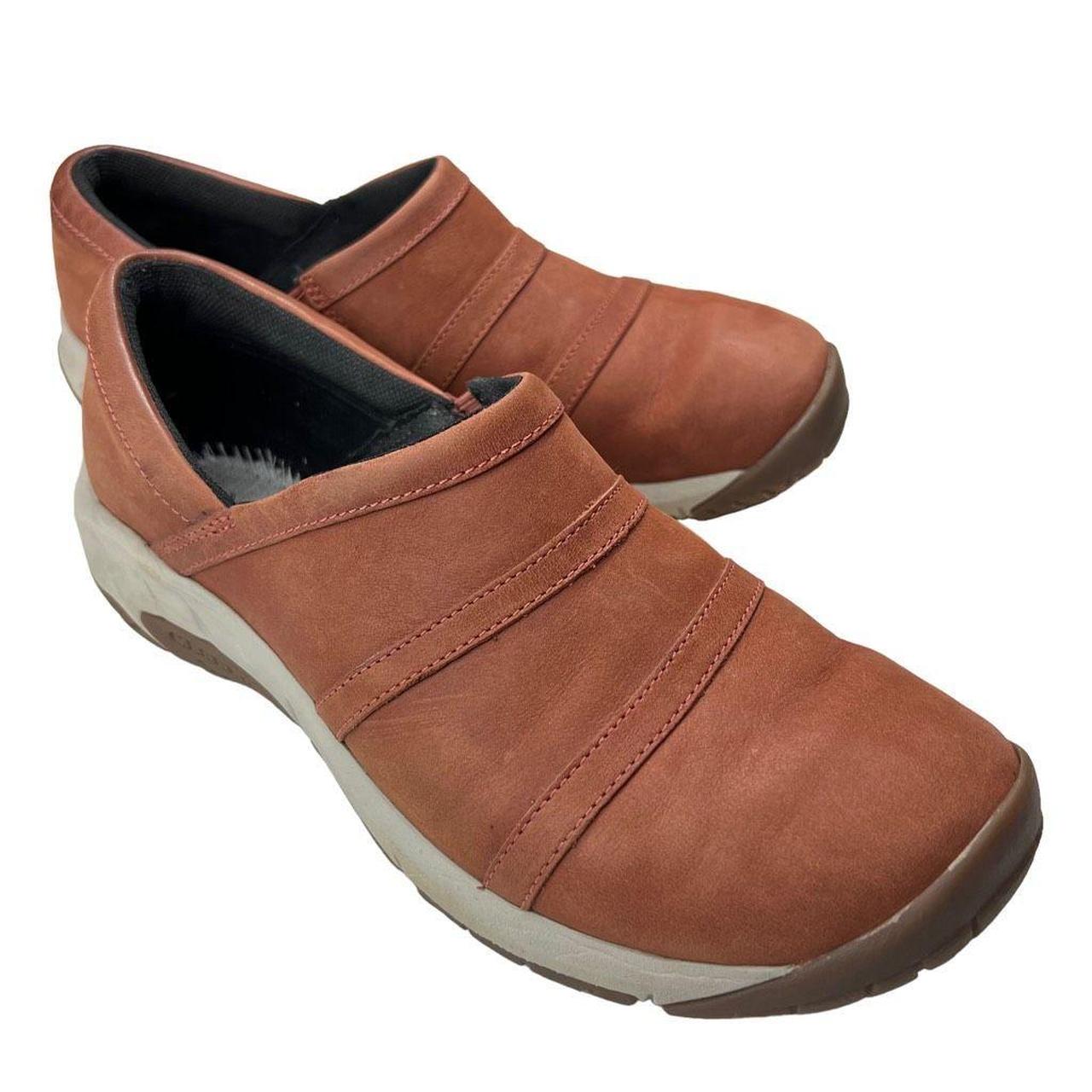 Merrell store leather clogs