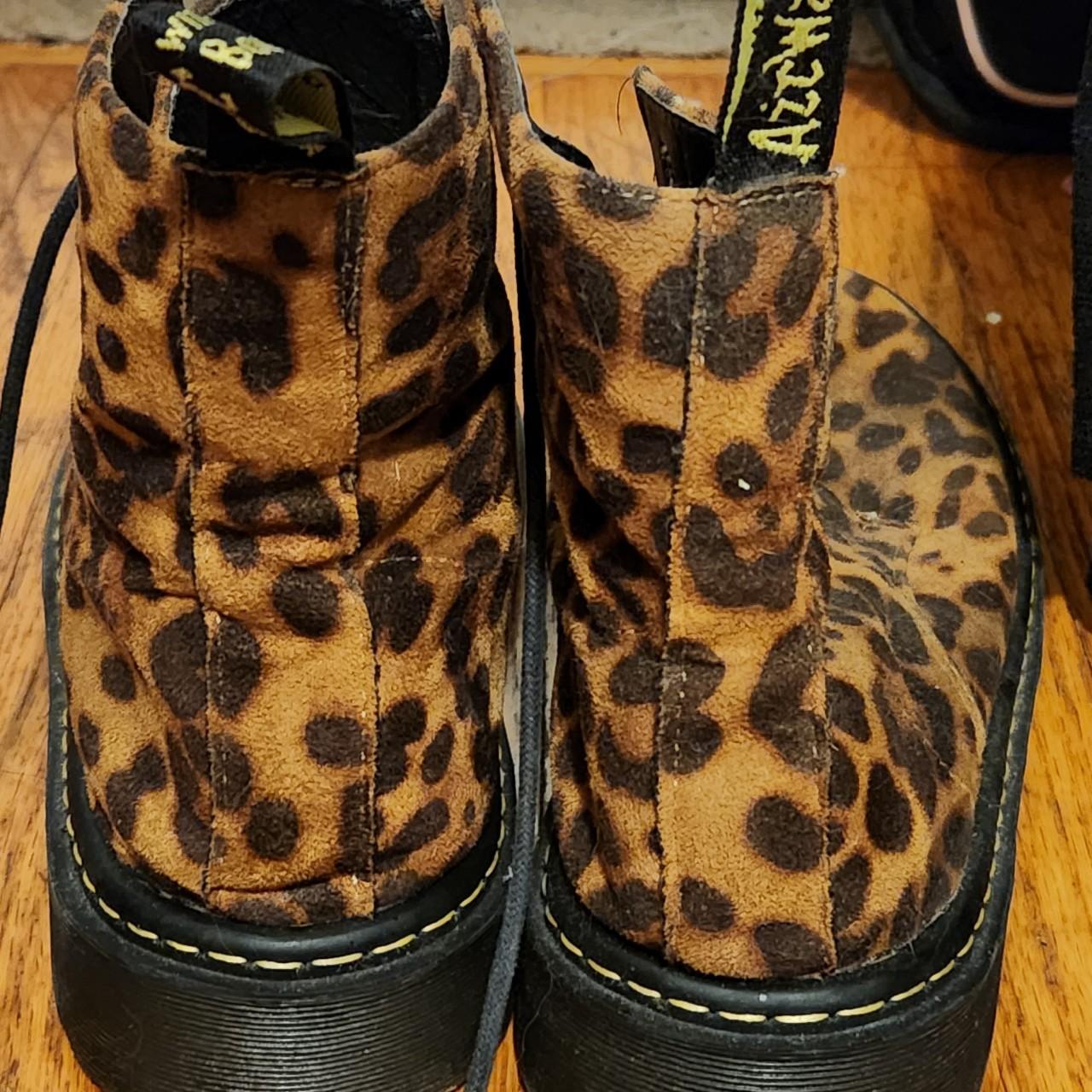 Flora leopard best sale dr martens