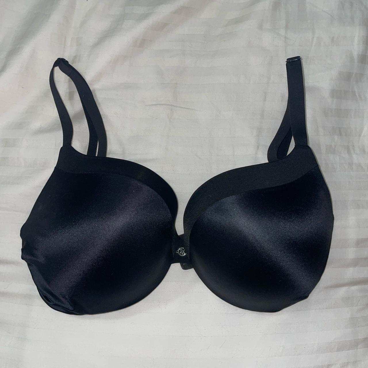 Victoria's Secret BNWT strappy pushup bra in 36D. - Depop