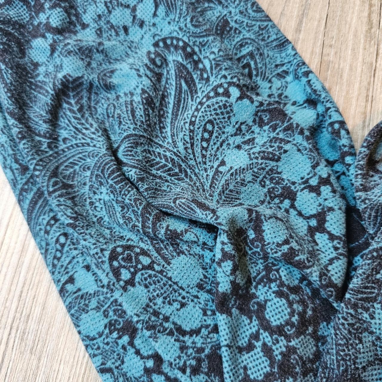 Teal Lularoe Leggings One size best for a small or - Depop