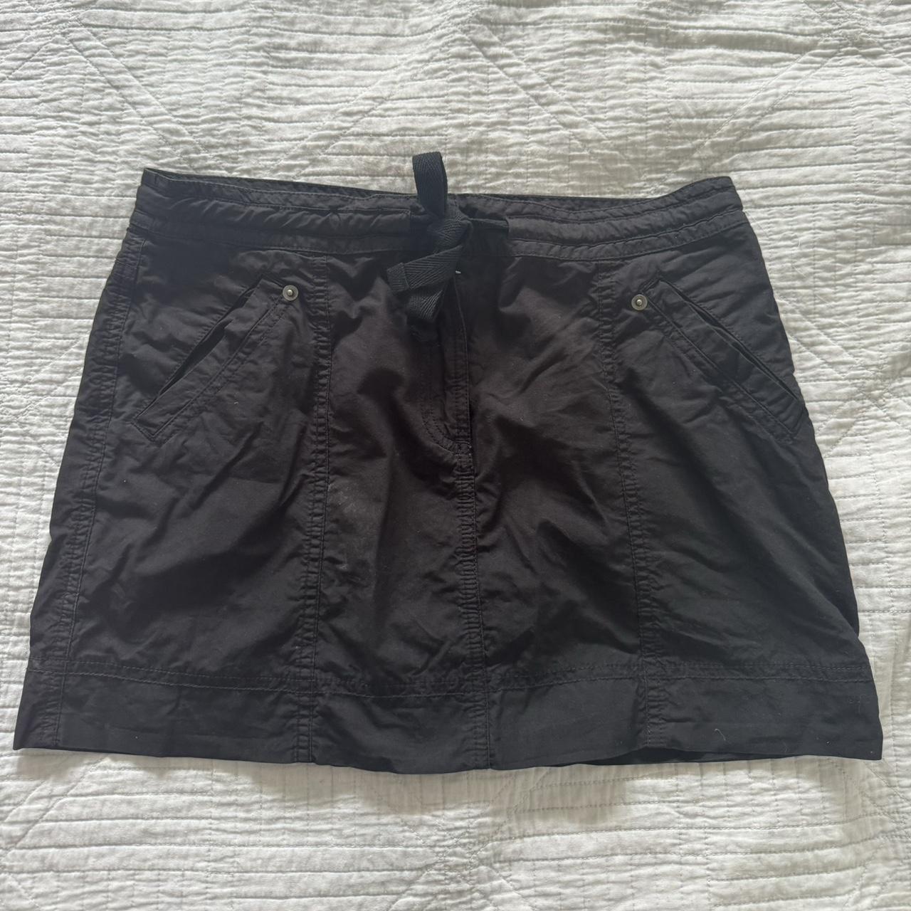 Glassons black cargo skirt. Size 8. Never worn... - Depop