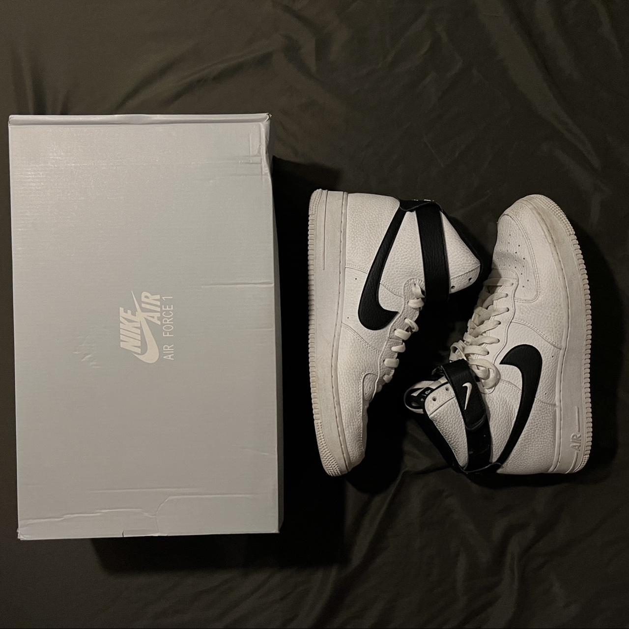 Nike Men's Black and White Trainers