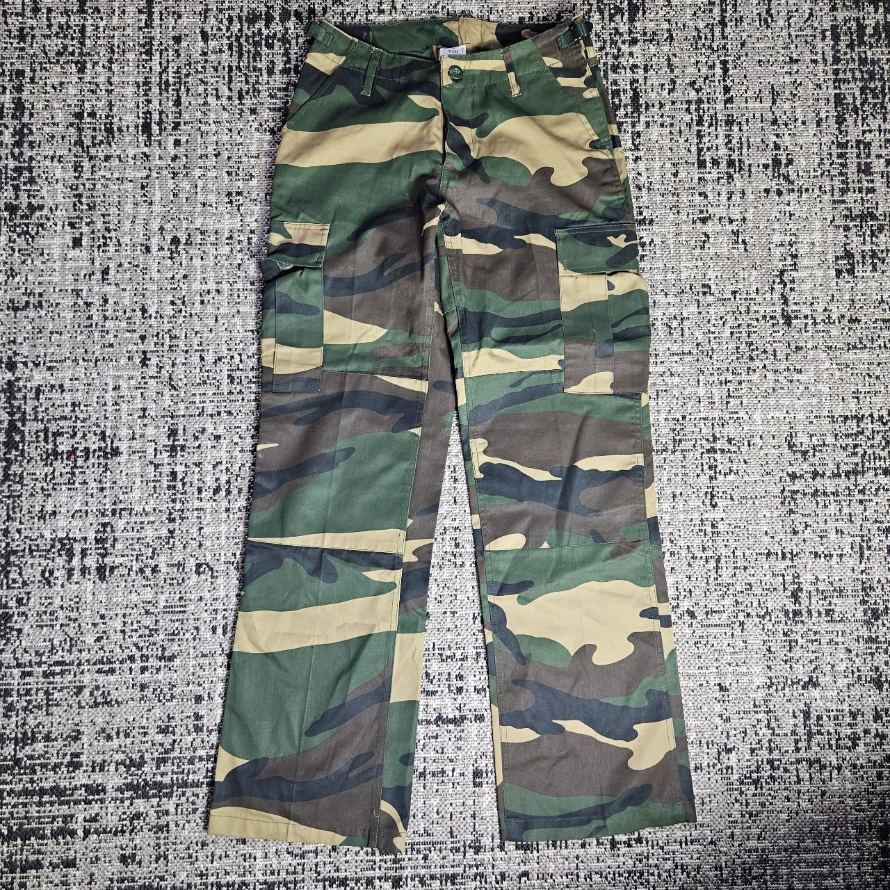 Women's Cargo forest camo DDPaT Pants - Condition:... - Depop