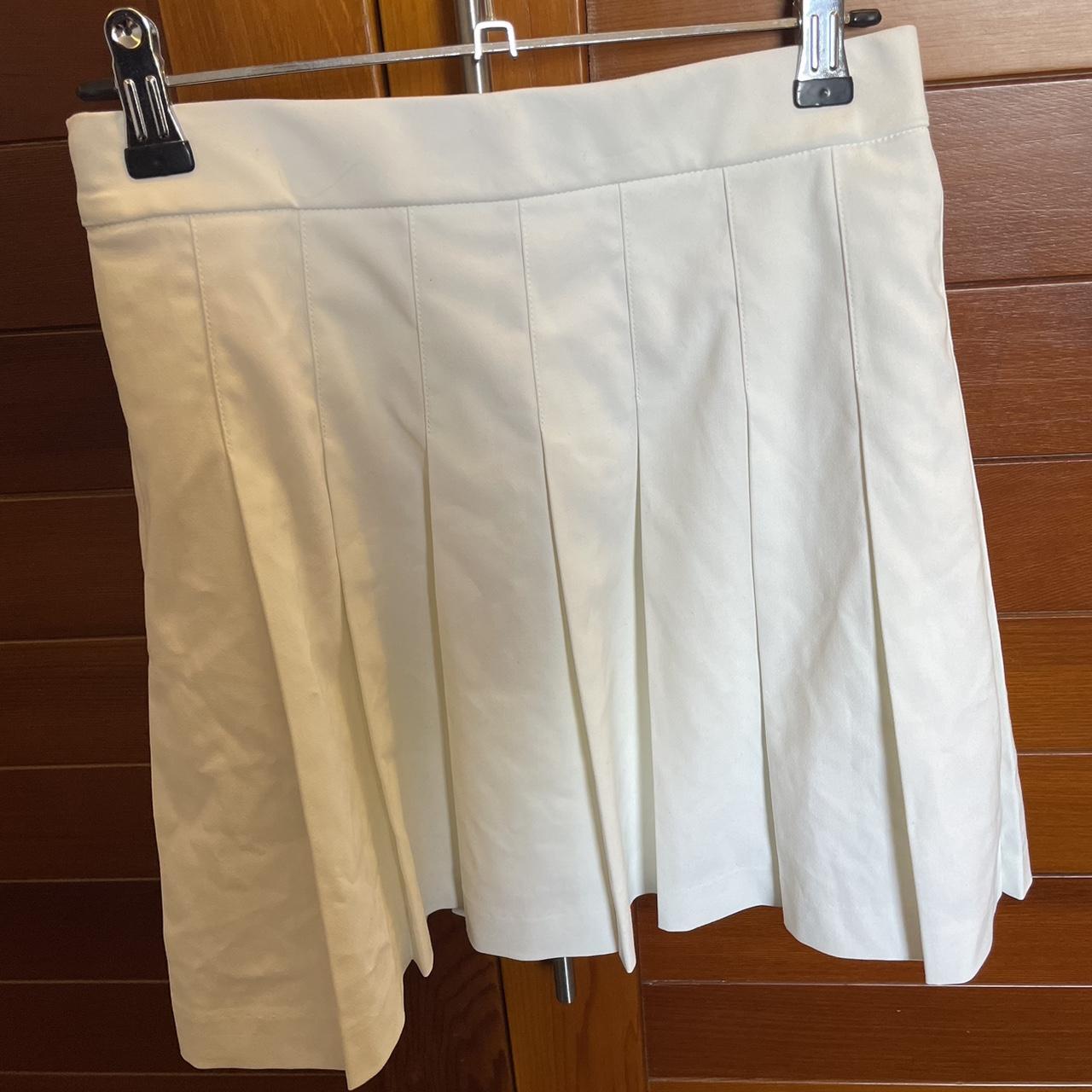 Uniqlo pleated white tennis skirt worn once!,