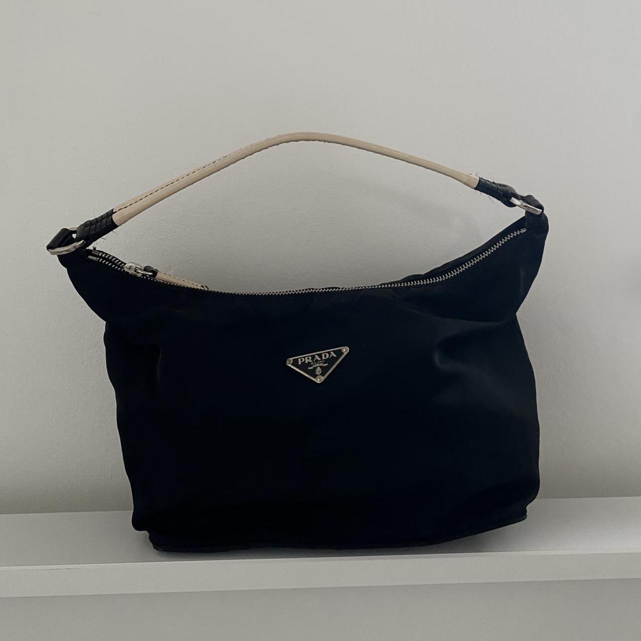 item listed by atelier_evie