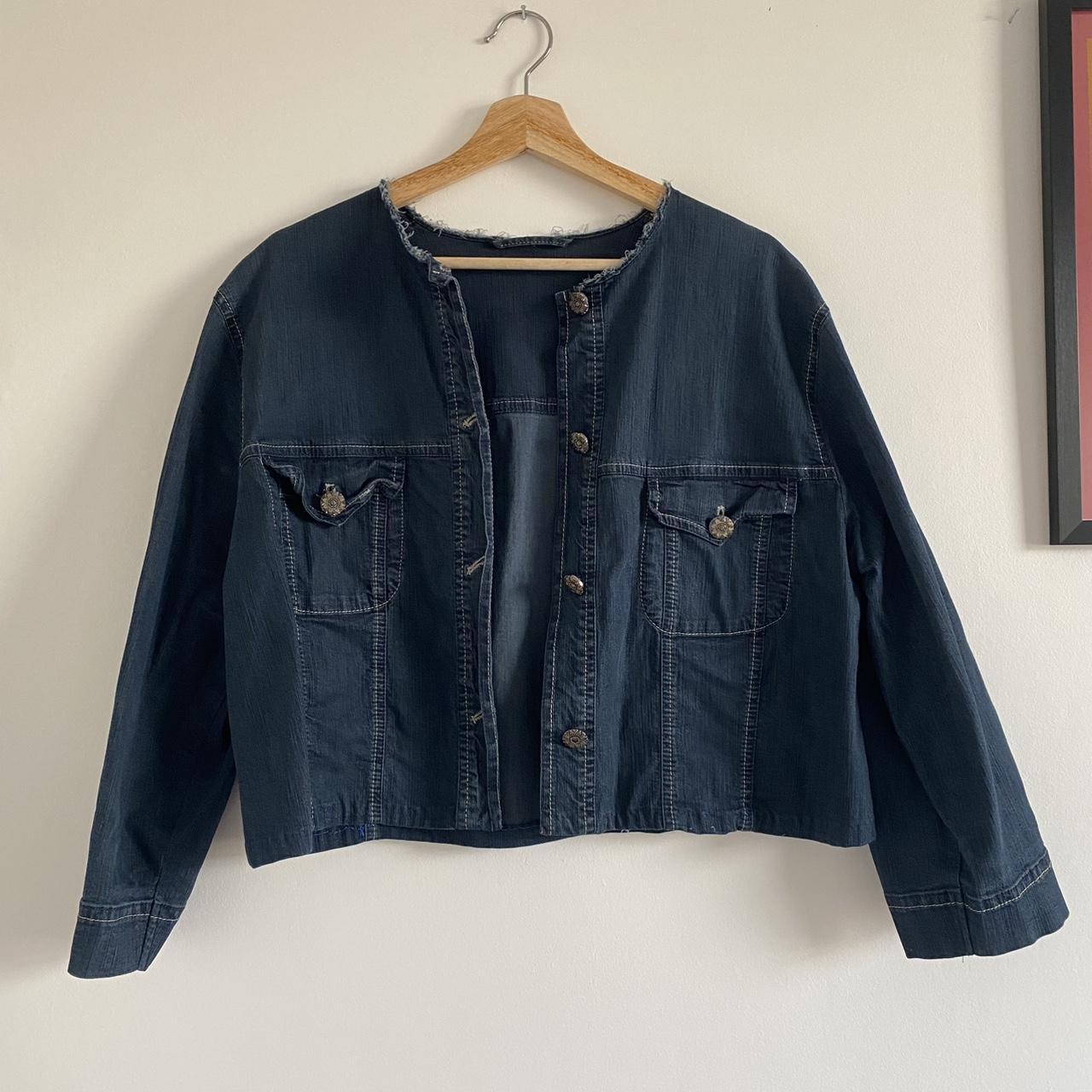 item listed by atelier_evie