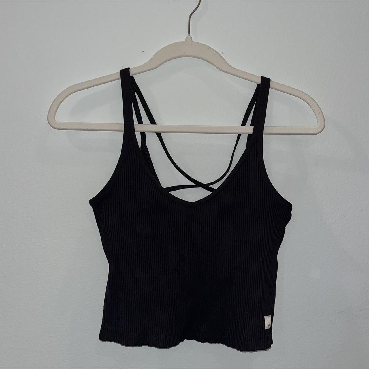 Vuori Women's Vest Depop