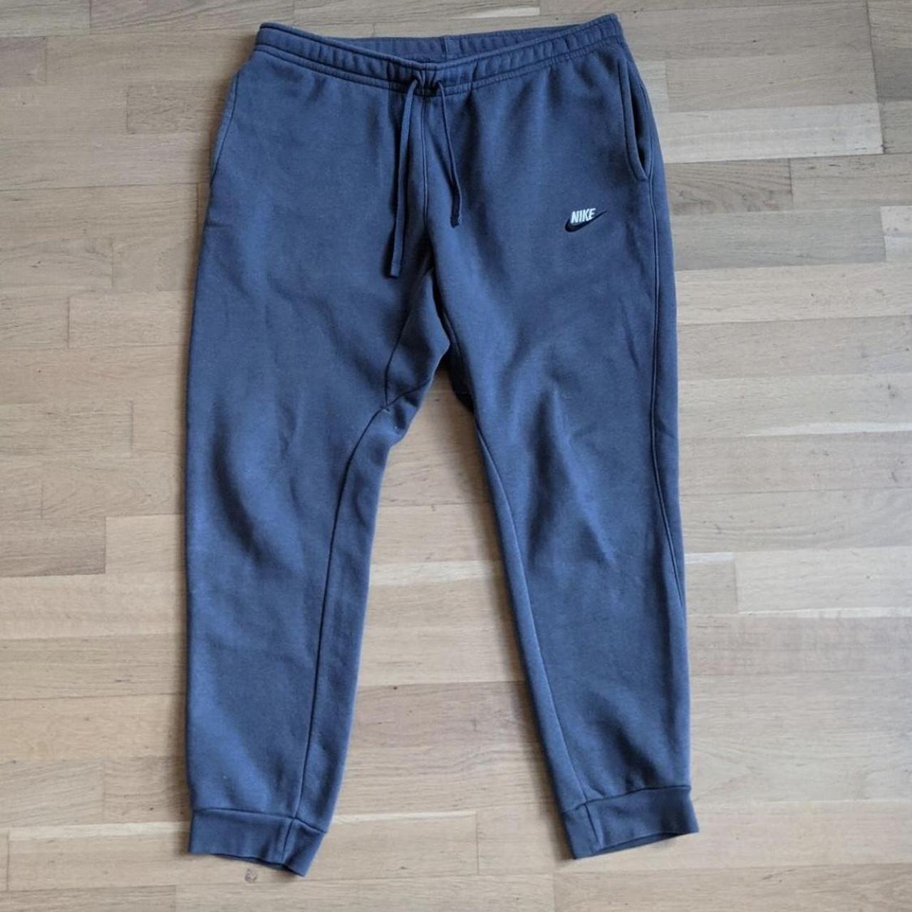 mens nike club joggers grey